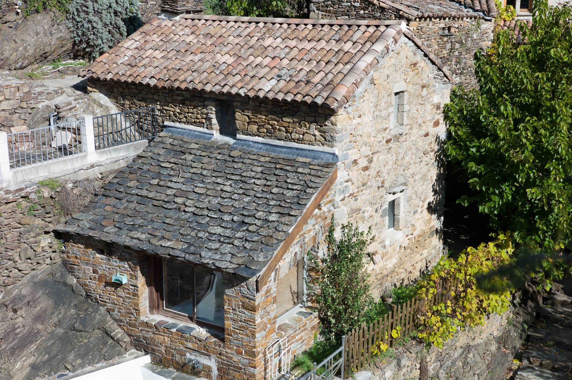 Sous la Vigne Hameau de La Mazière_Peyrolles