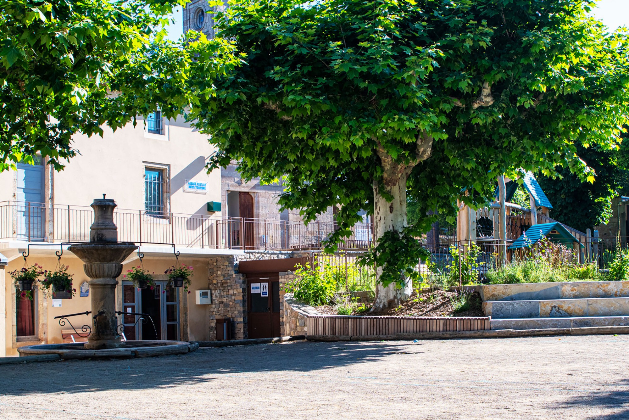 Mairie de Lanuéjols