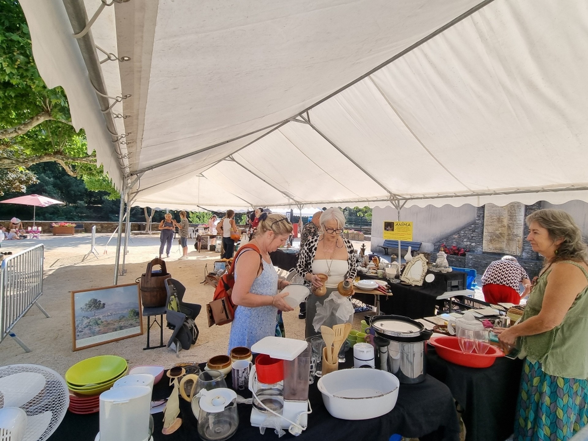 vide grenier saumane