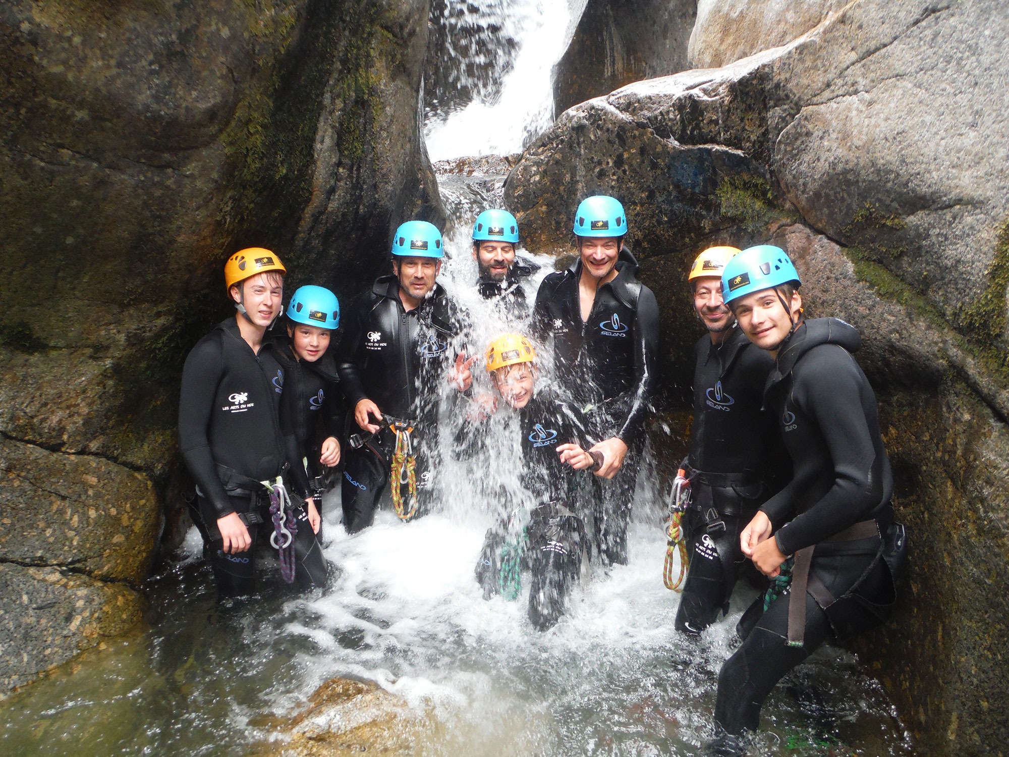 Petite cascade dans le cayon