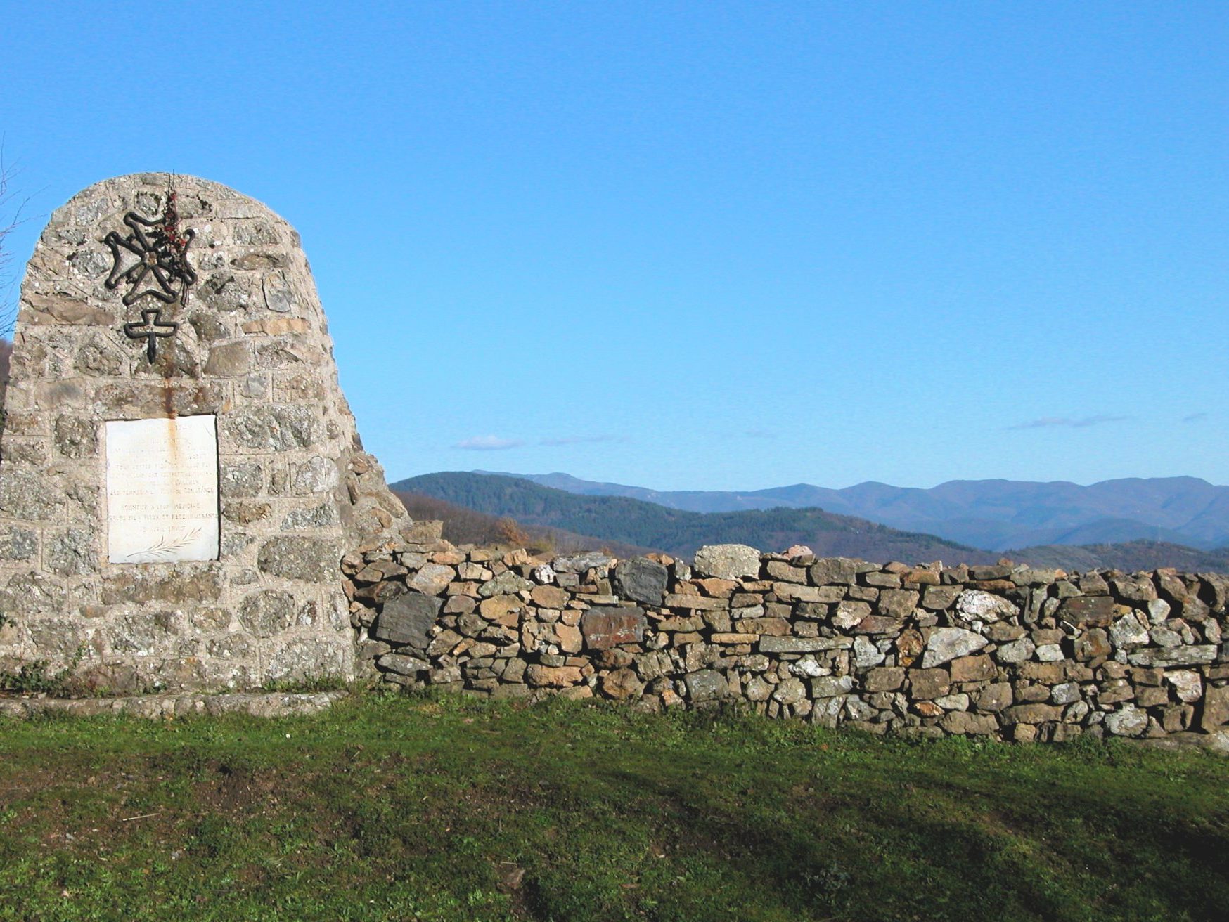 Stele Mouzoules